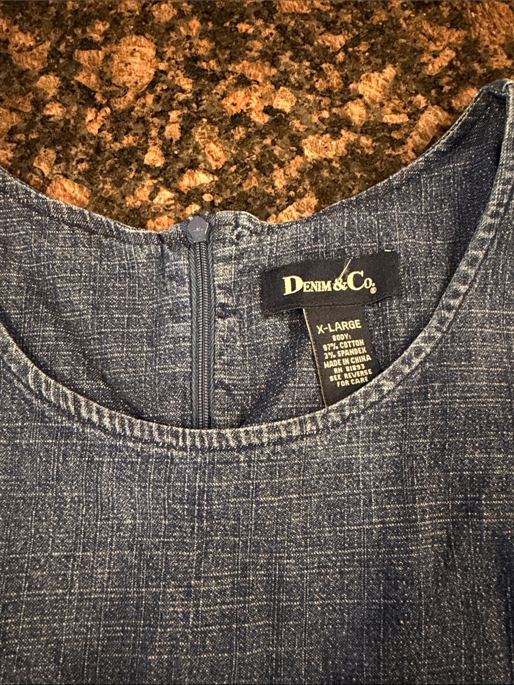 Denim and Company XL Chambray Sleeveless Shift Dress - Blue - Picture 2 of 3